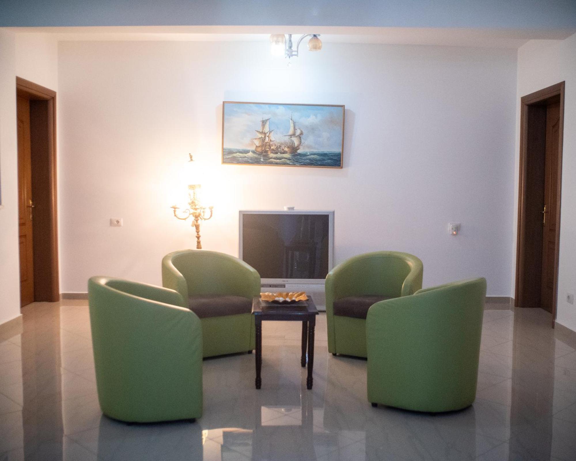 Skrapari Hotel Zhaban
