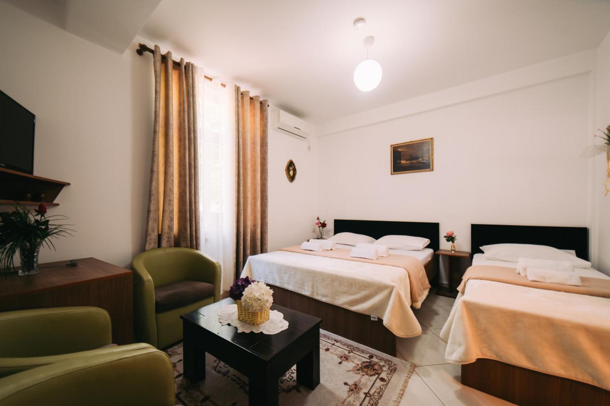 Hotel Skrapari Zhaban